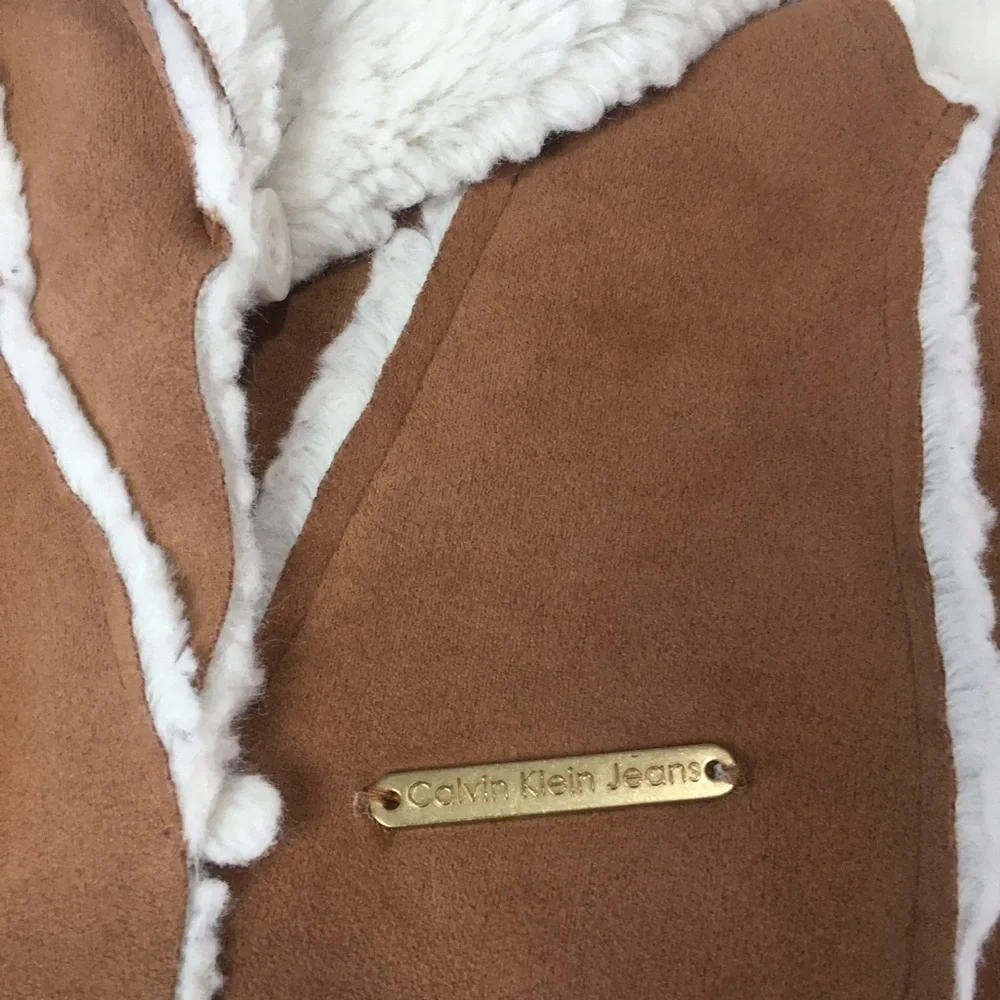 Calvin Kline Jeans Childs Sherpa vest - Picture 4 of 5